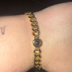 Elegant Gold Chain Bracelet